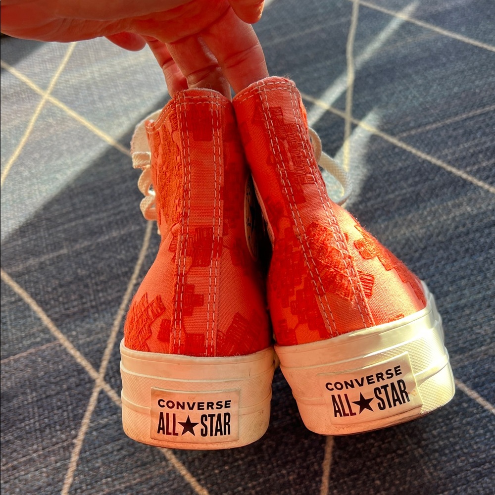 Converse all star platform hi tops women’s 9.5 embroidered - Picture 5 of 10